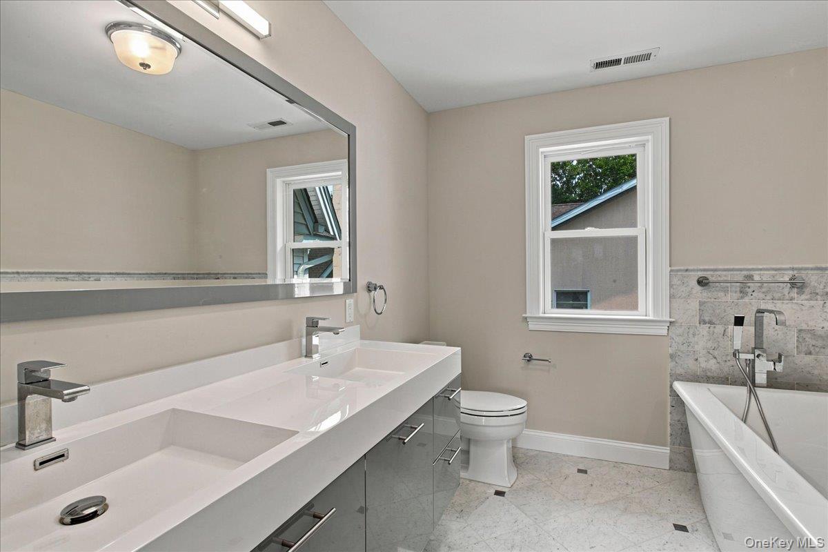 1219 Henry Avenue Property Photo 17