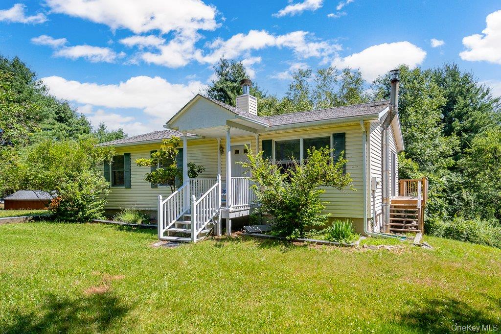 2082 Ulster Heights Road Property Photo 2