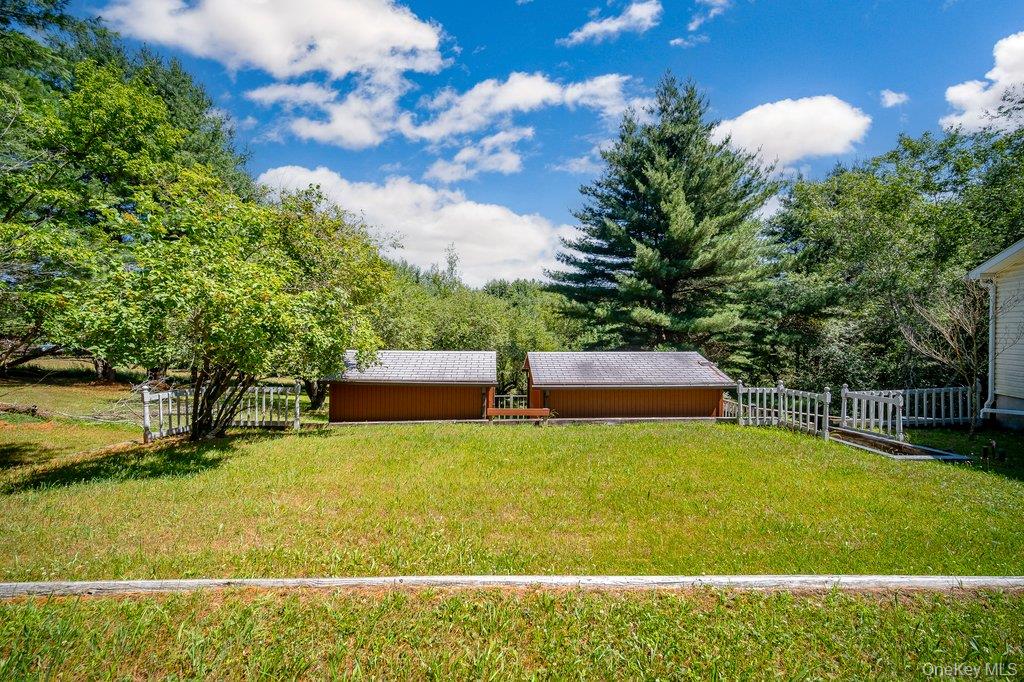 2082 Ulster Heights Road Property Photo 5