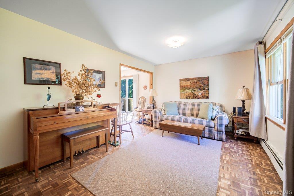 2082 Ulster Heights Road Property Photo 6