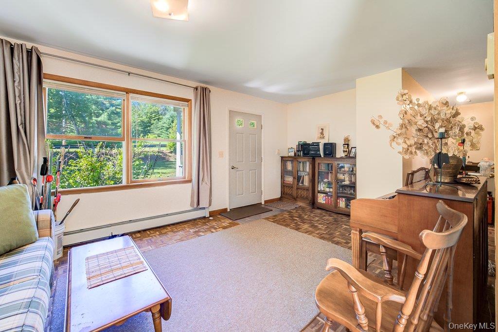 2082 Ulster Heights Road Property Photo 7