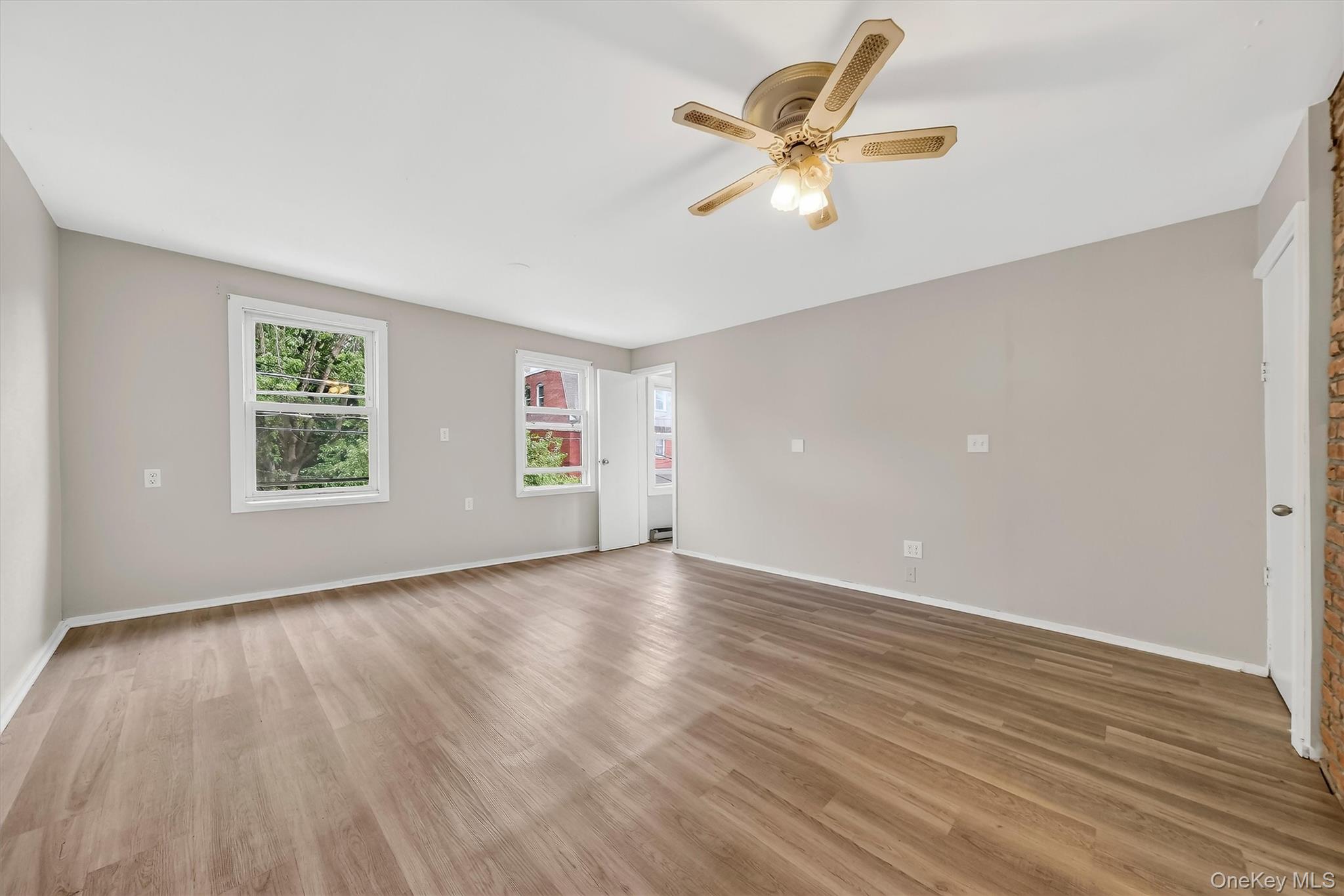 68 Catharine Street Unit 2 Property Photo 4