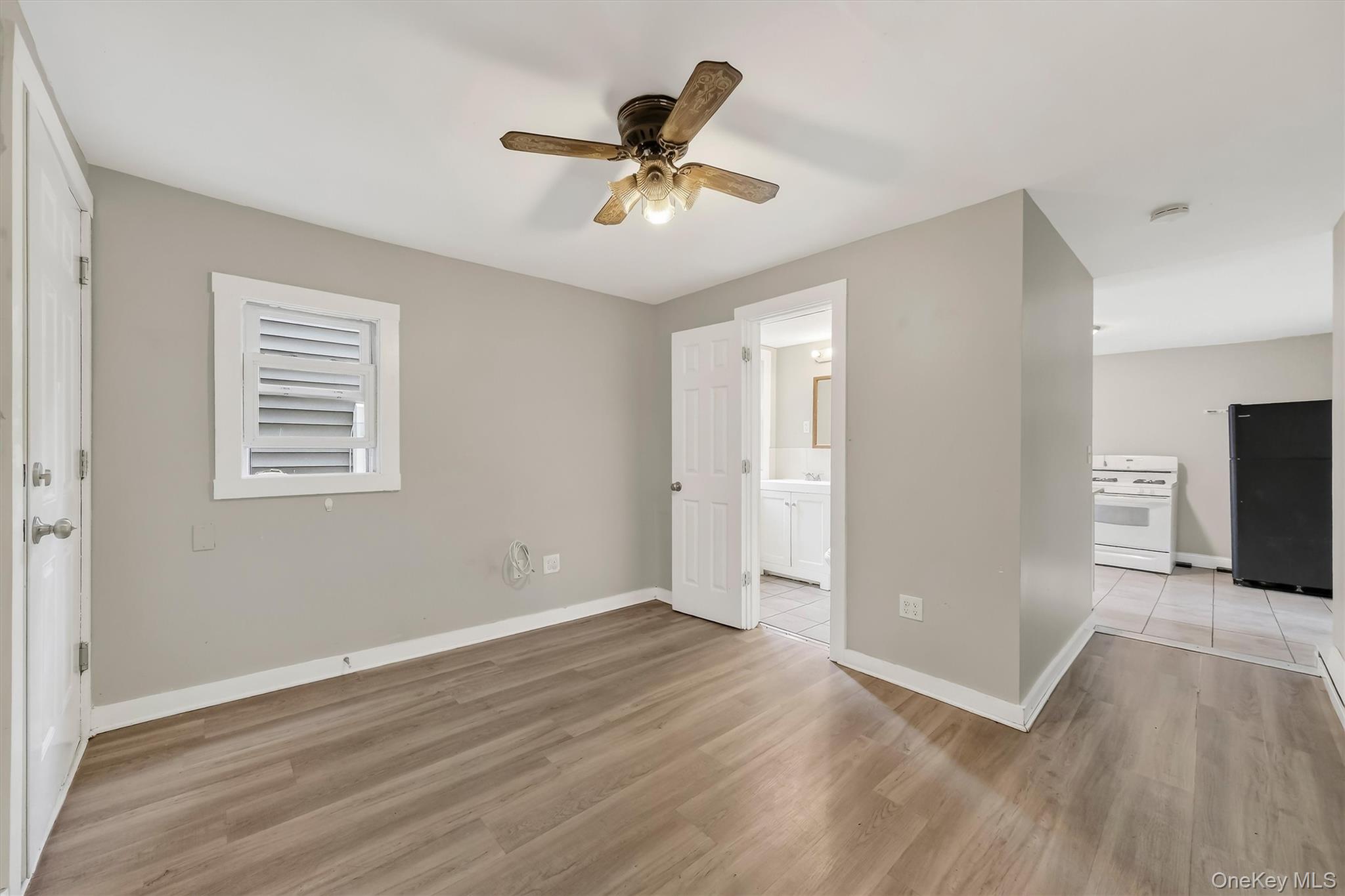 68 Catharine Street Unit 2 Property Photo 6