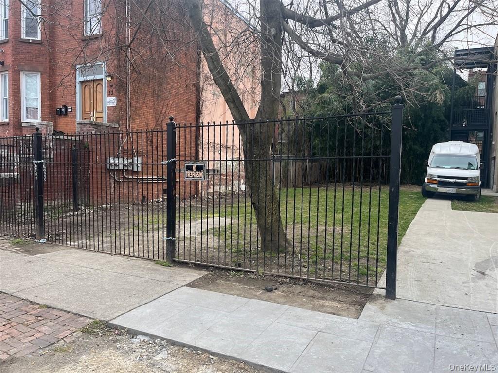 35 Johnston Street Property Photo 4