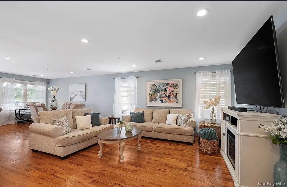 28 Sagamore Road Property Photo 6