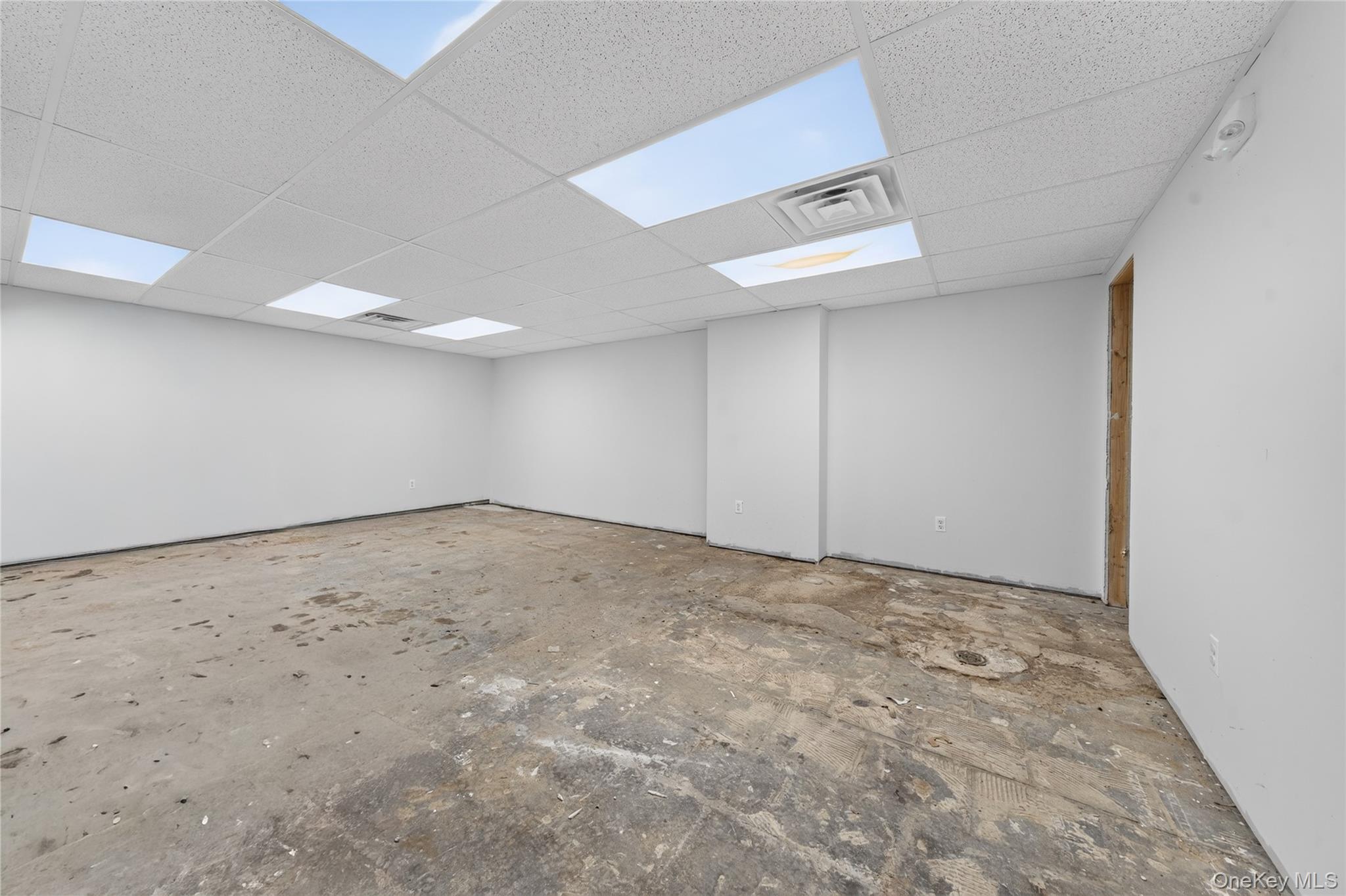 281 Clinton Street Property Photo 44