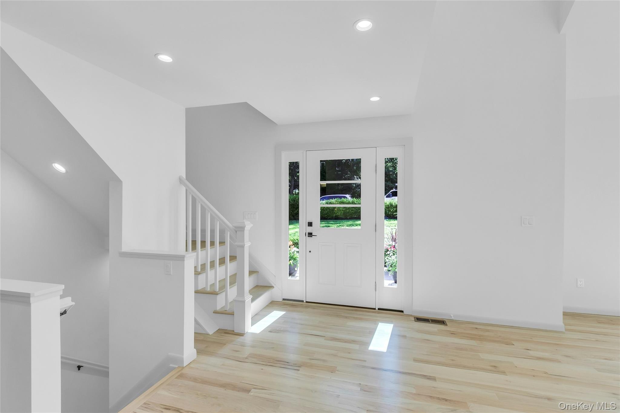 1380 Jackson Landing Property Photo 2