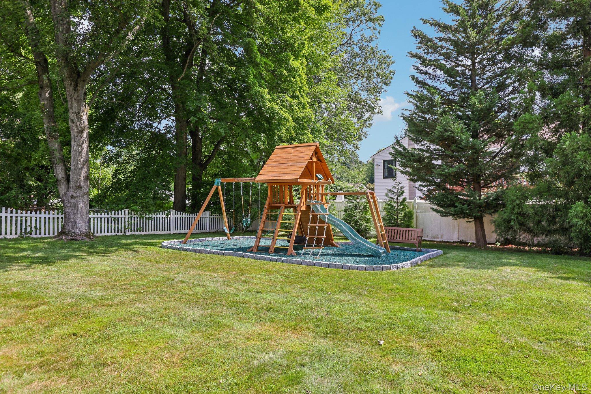 512 Westlake Drive Property Photo 43