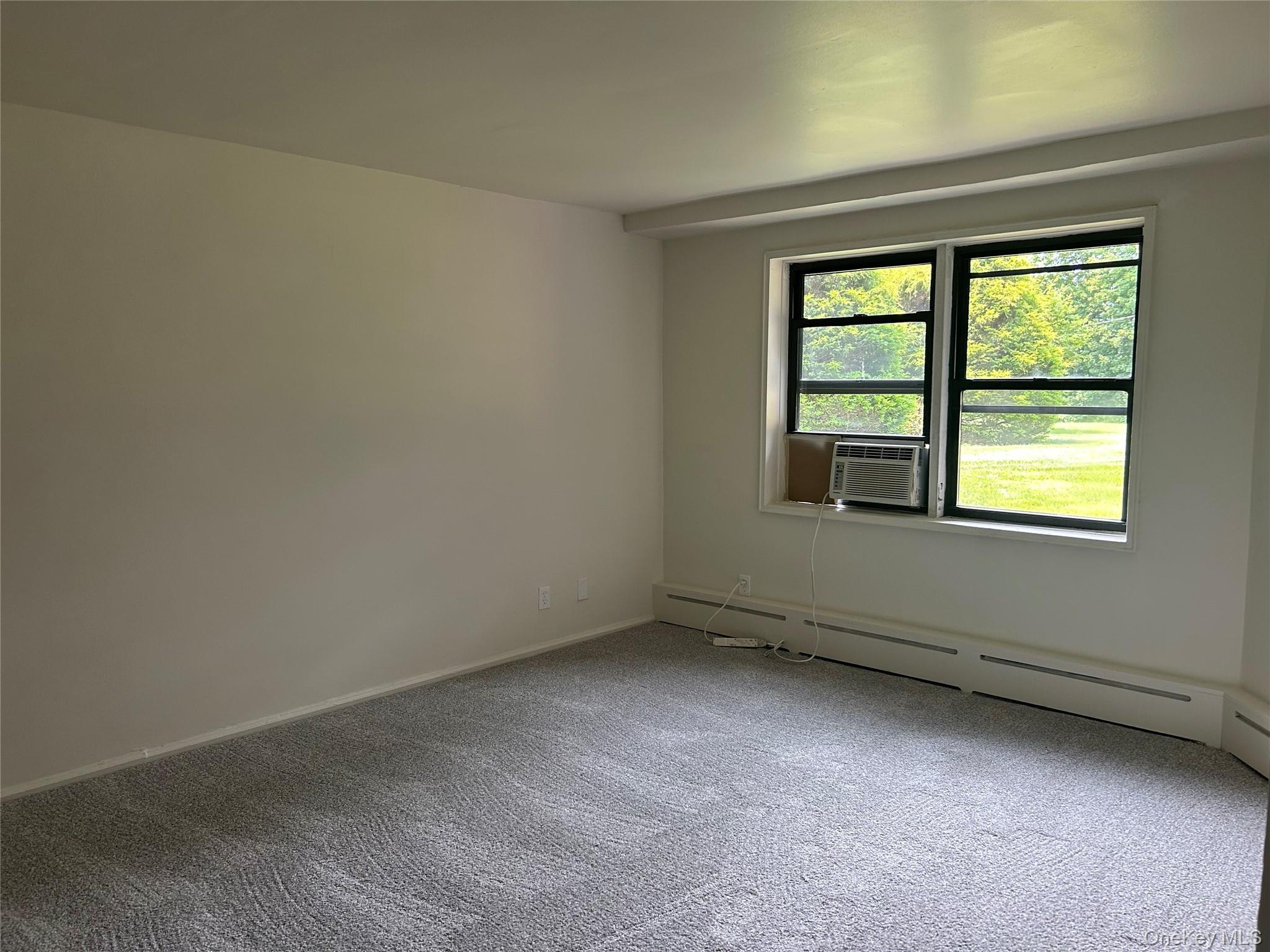 5 Oakdale Manor L22 Property Photo 7