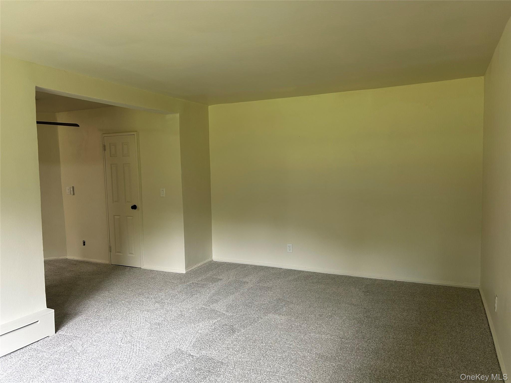 5 Oakdale Manor L22 Property Photo 8