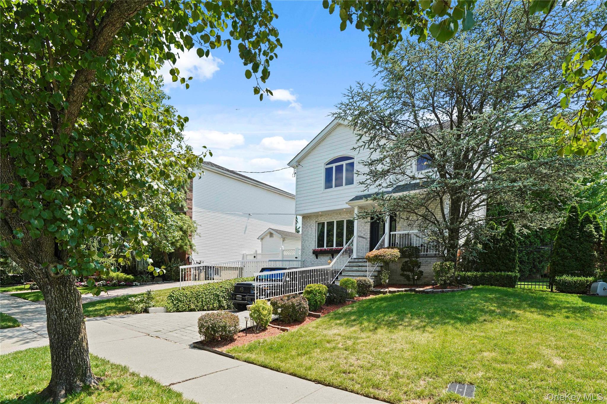 268 Ardsley Street Property Photo 48