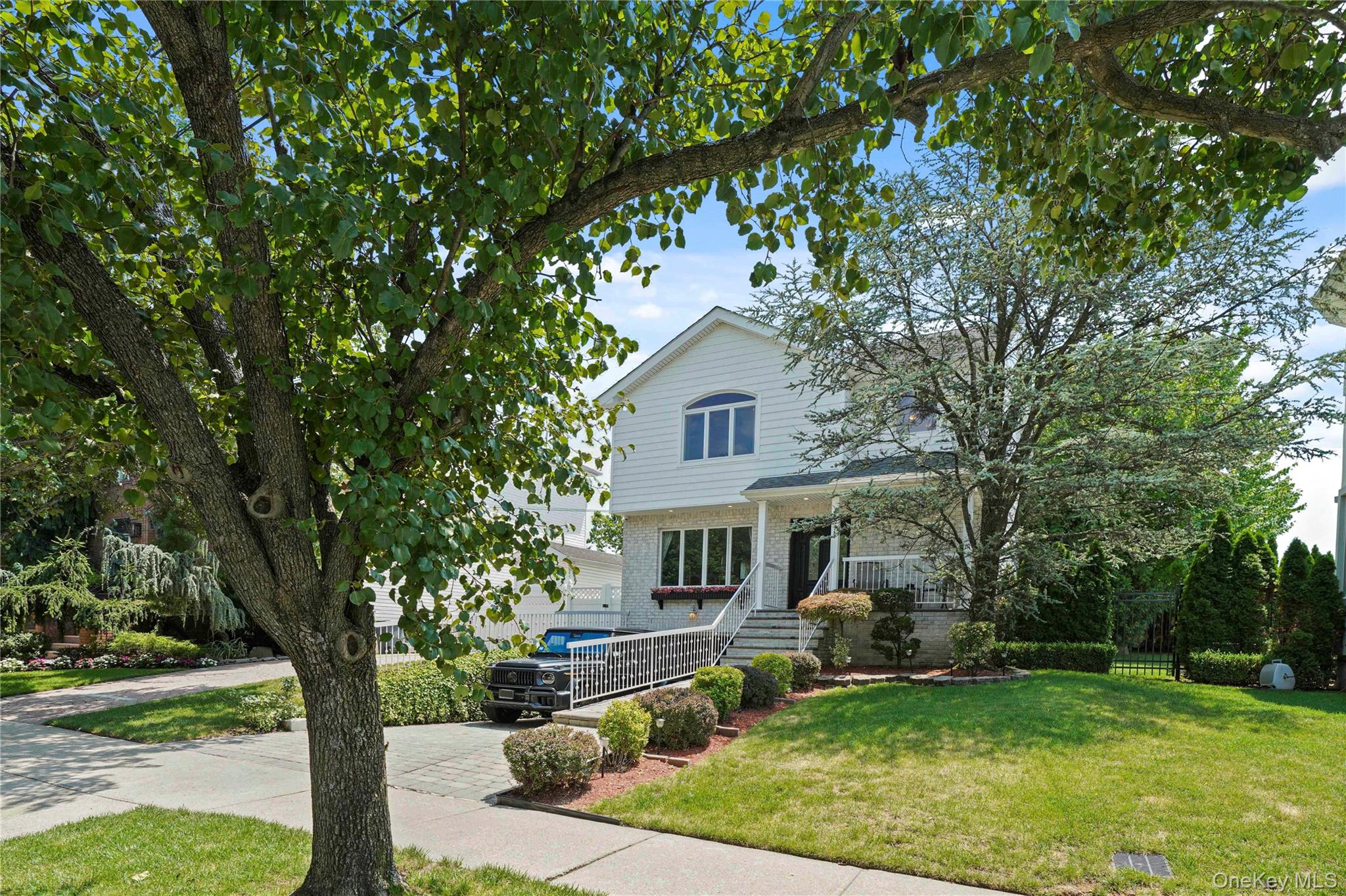 268 Ardsley Street Property Photo 49