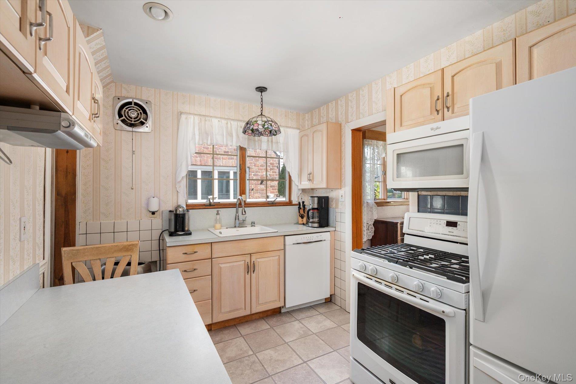 1640 Roosevelt Street Property Photo 7