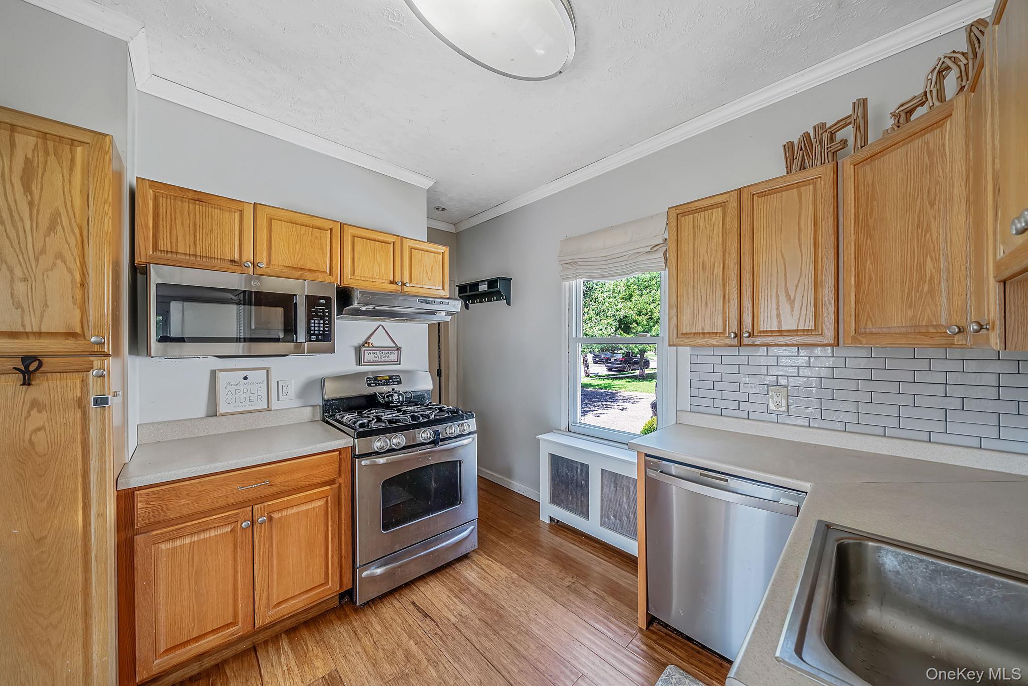 74 Fairview Avenue Property Photo 7