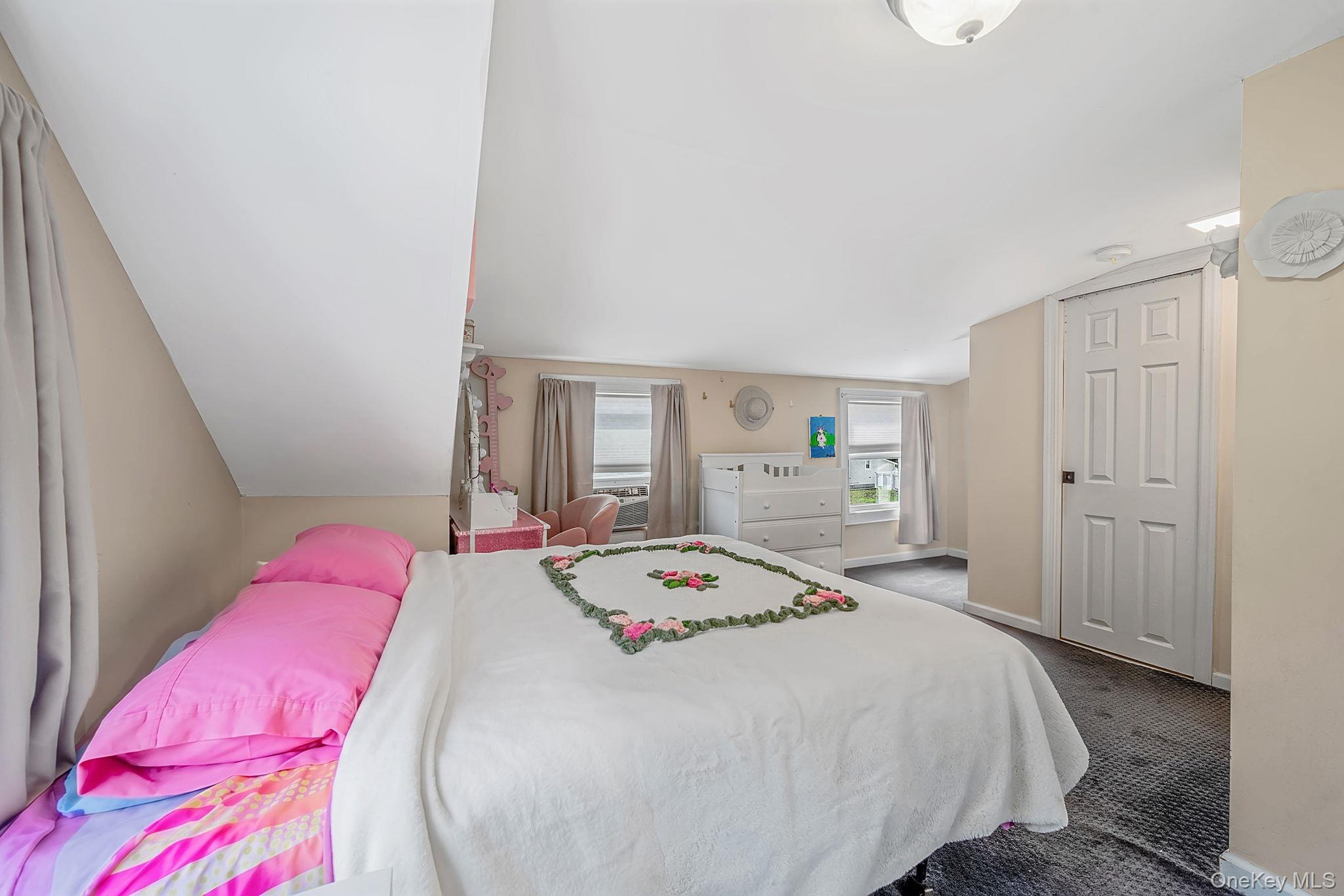 74 Fairview Avenue Property Photo 17