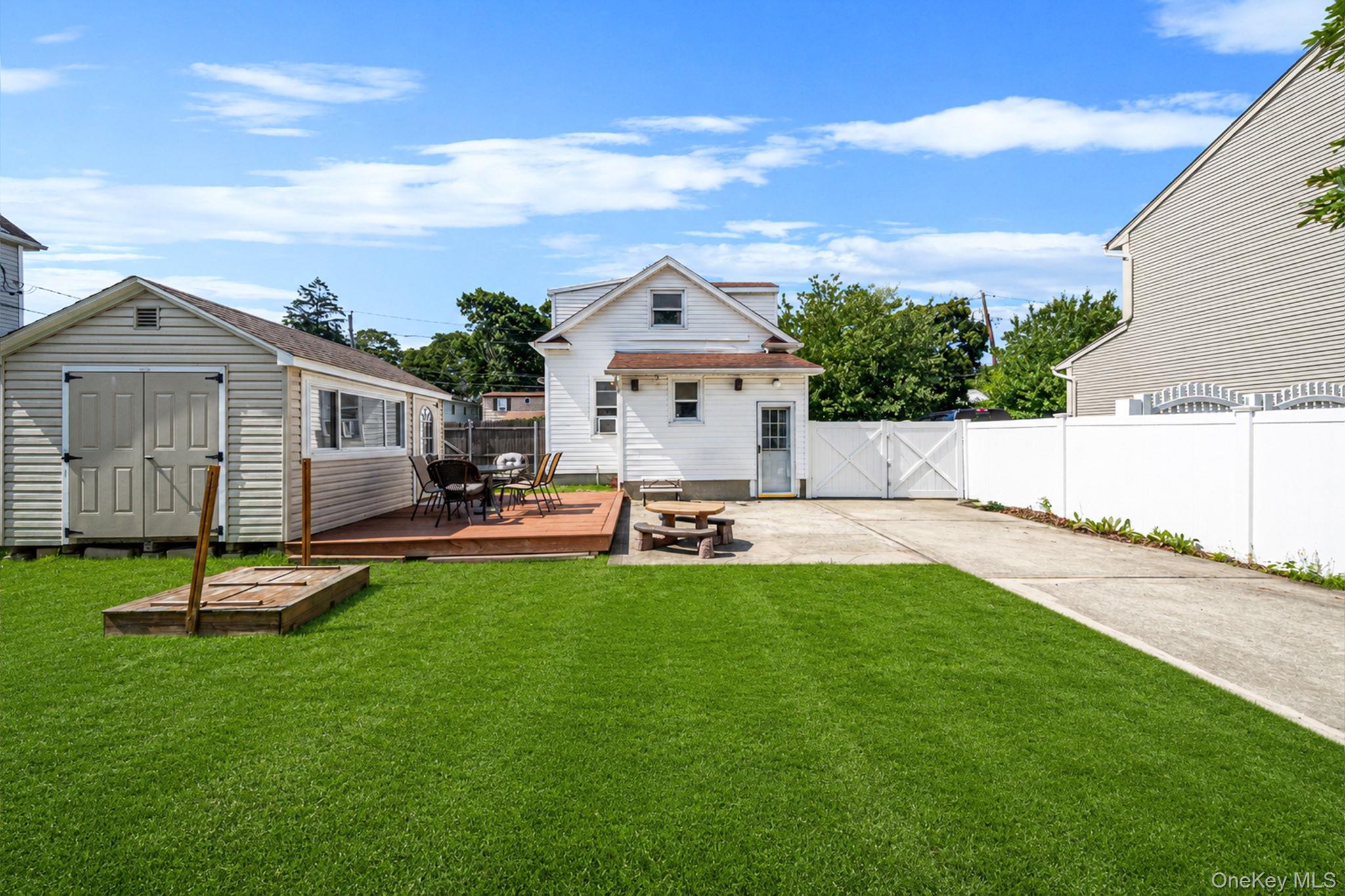 74 Fairview Avenue Property Photo 21