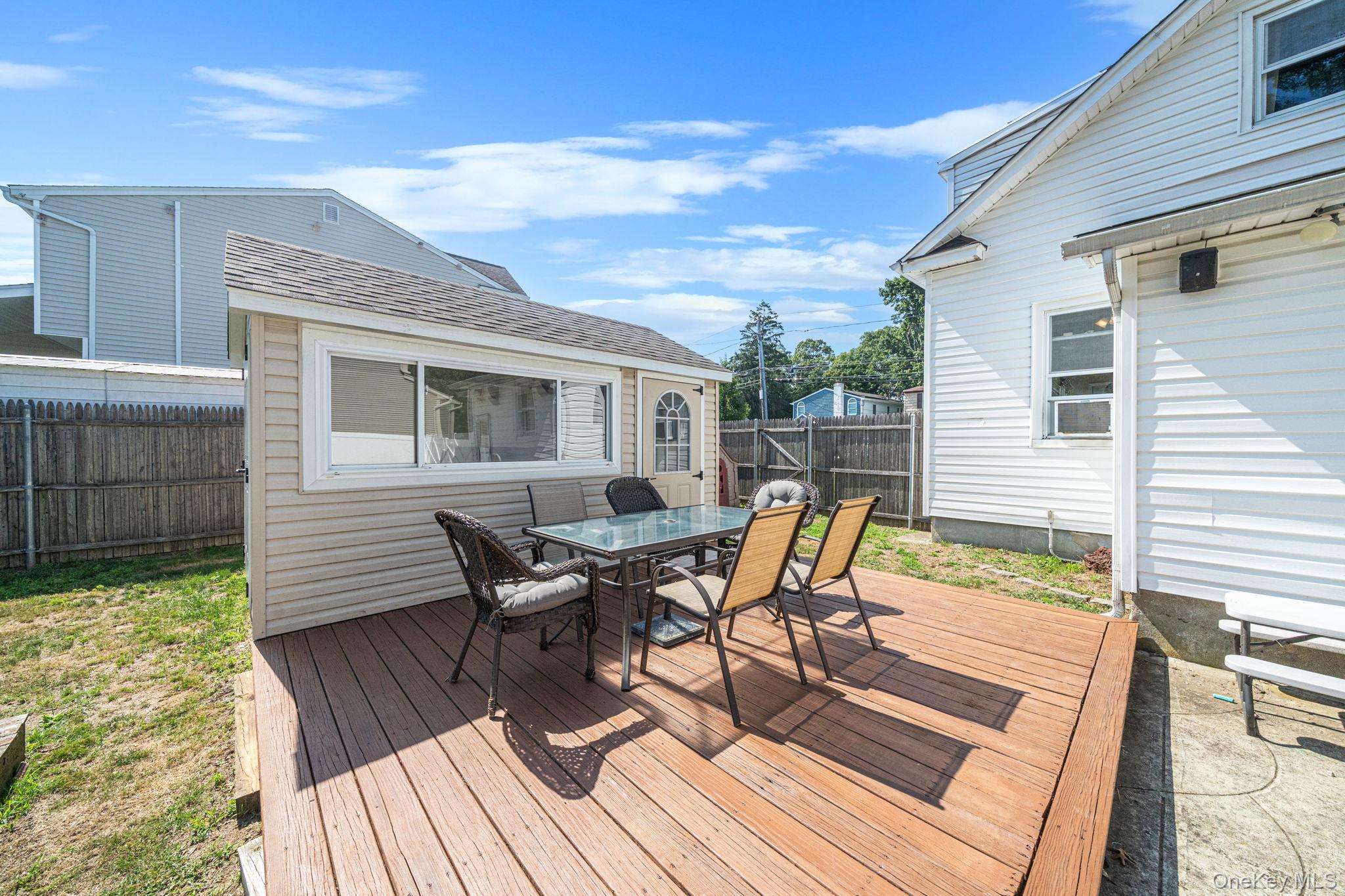 74 Fairview Avenue Property Photo 23