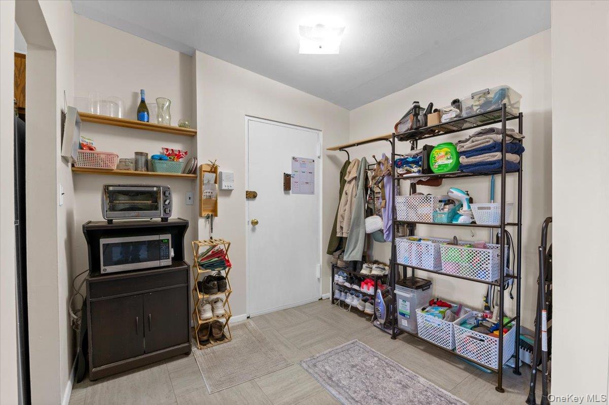 267 N Newbridge Road 2d Property Photo 8