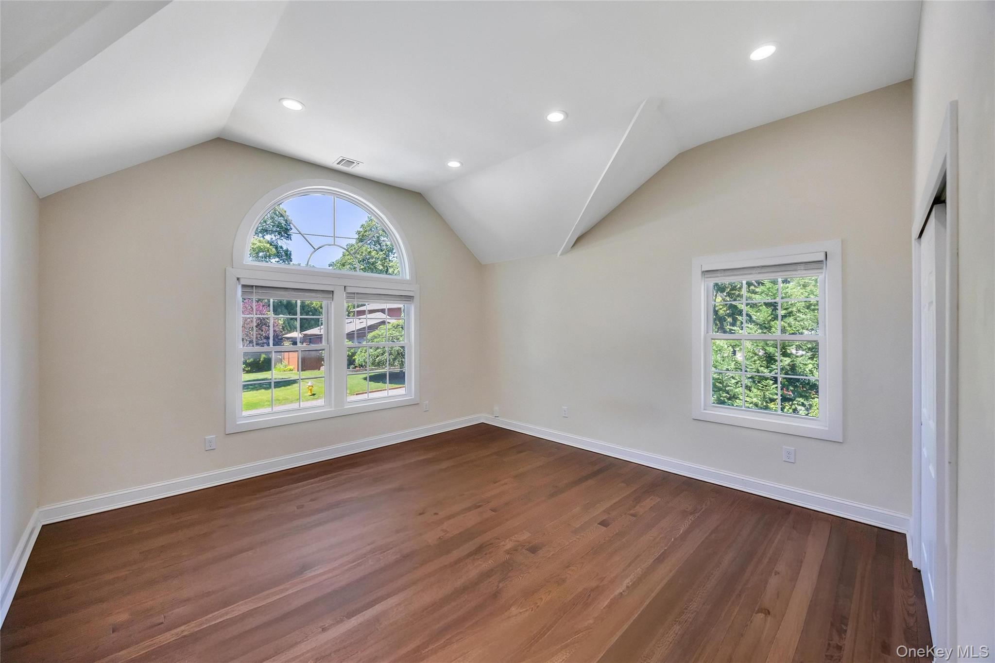 71 Penn Street Property Photo 6