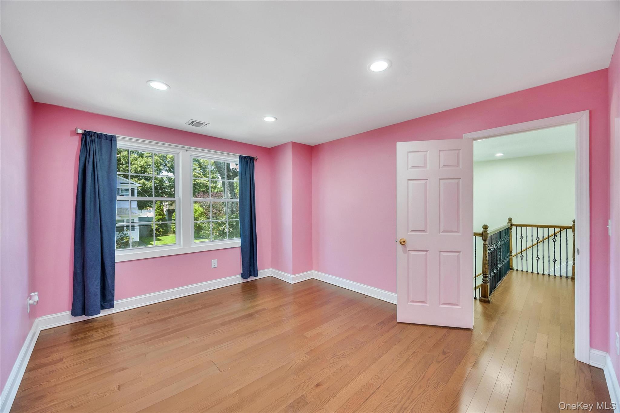 71 Penn Street Property Photo 10