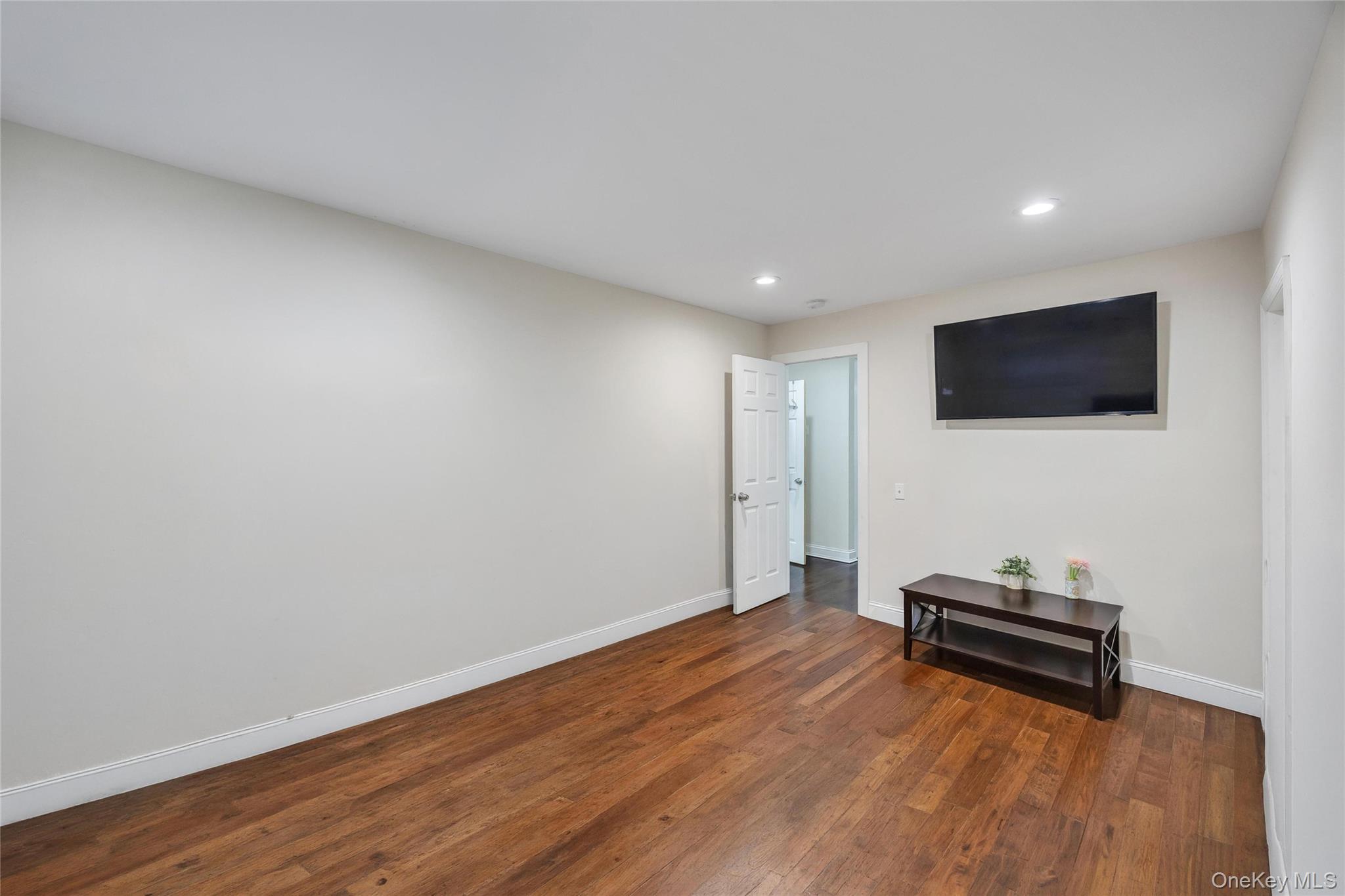 71 Penn Street Property Photo 16