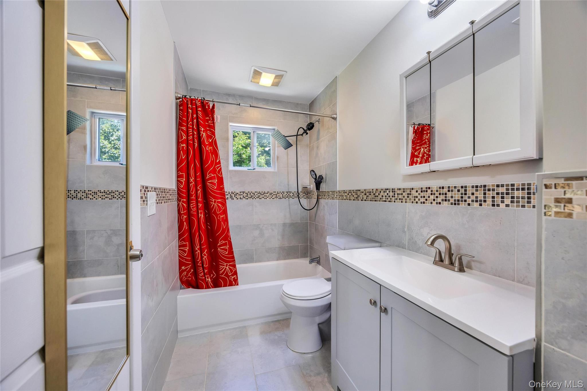 71 Penn Street Property Photo 17