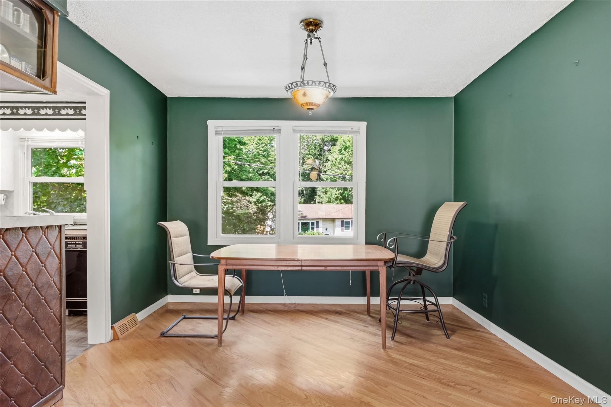 35 Willow Road Property Photo 10