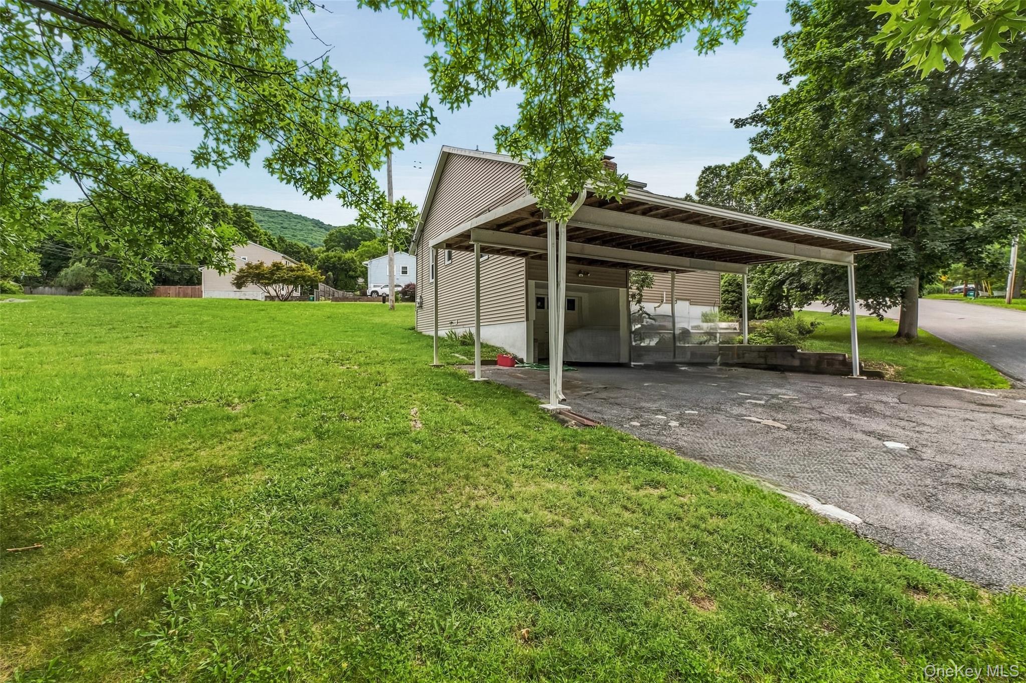 35 Willow Road Property Photo 22
