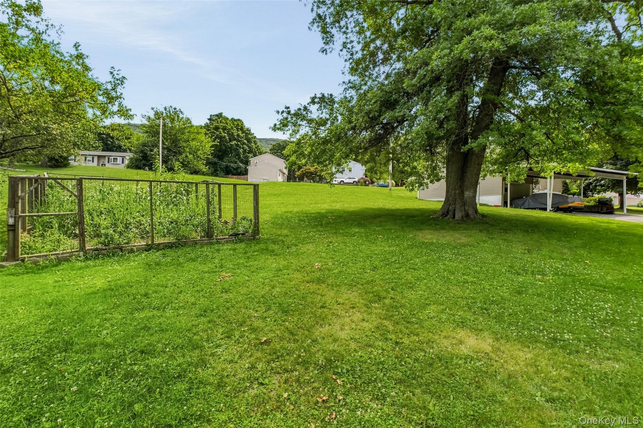 35 Willow Road Property Photo 25