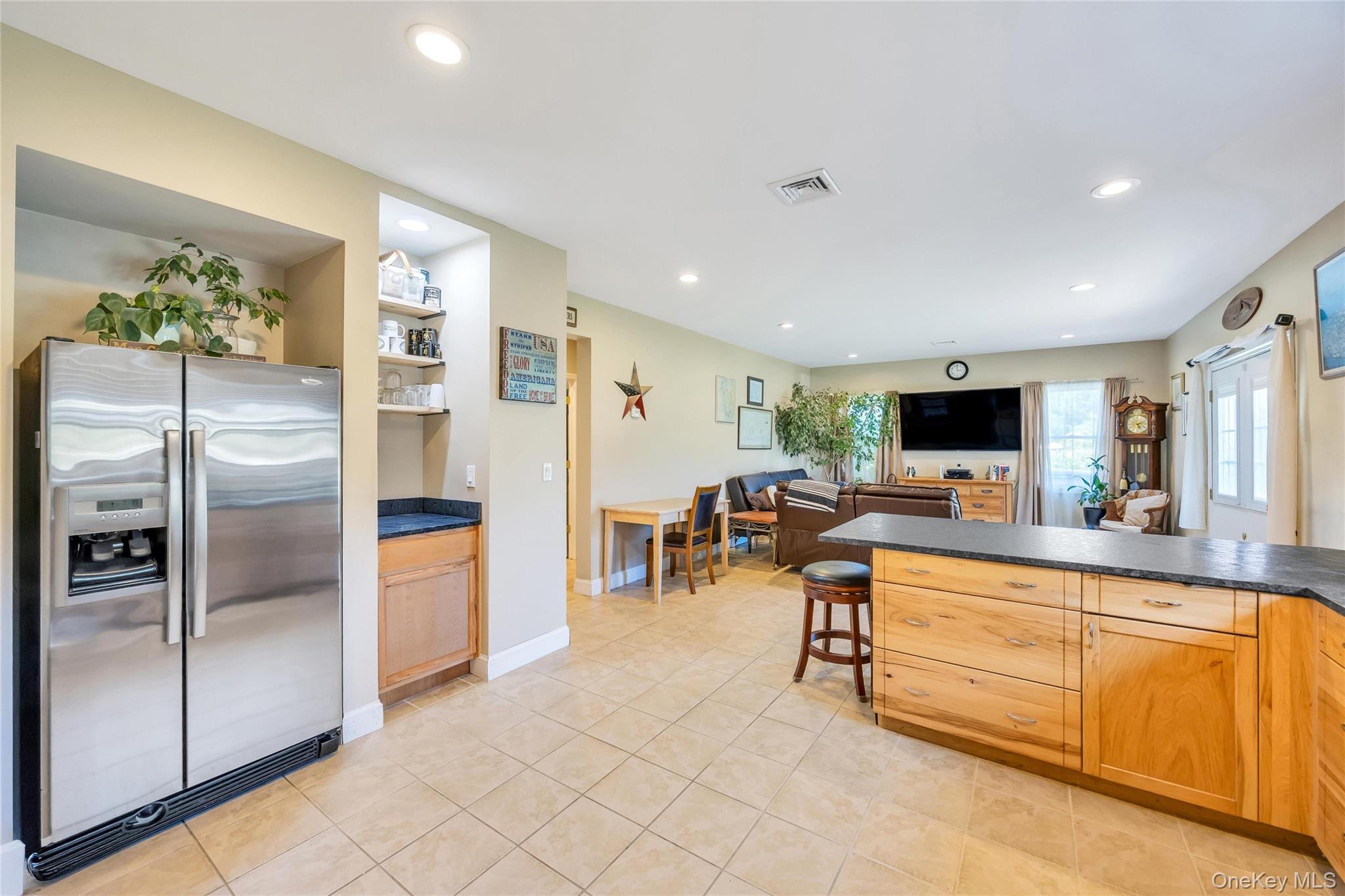 158 South Street Property Photo 24