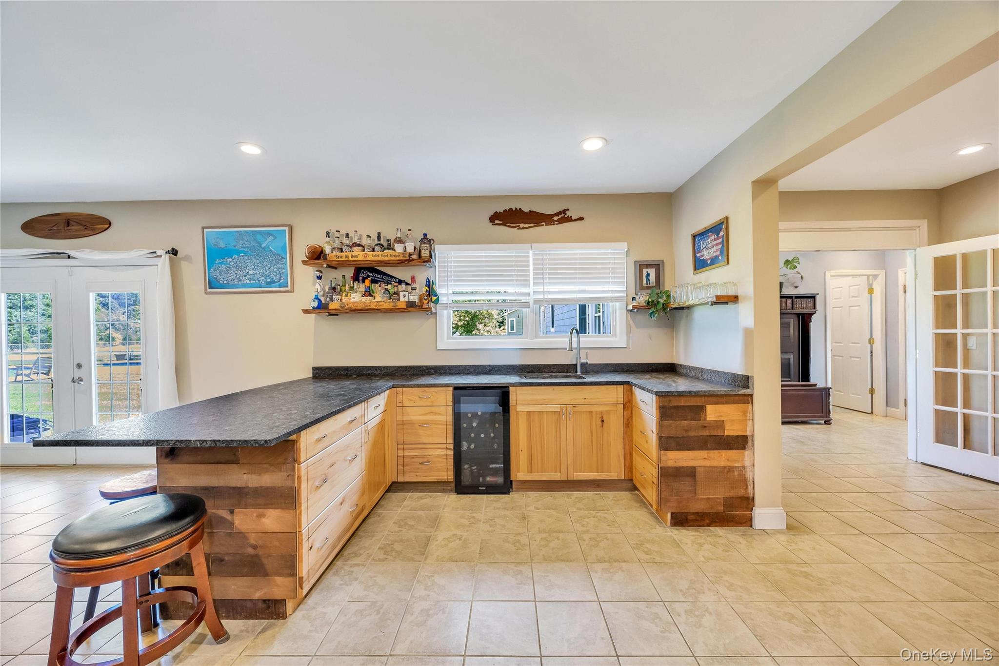 158 South Street Property Photo 25