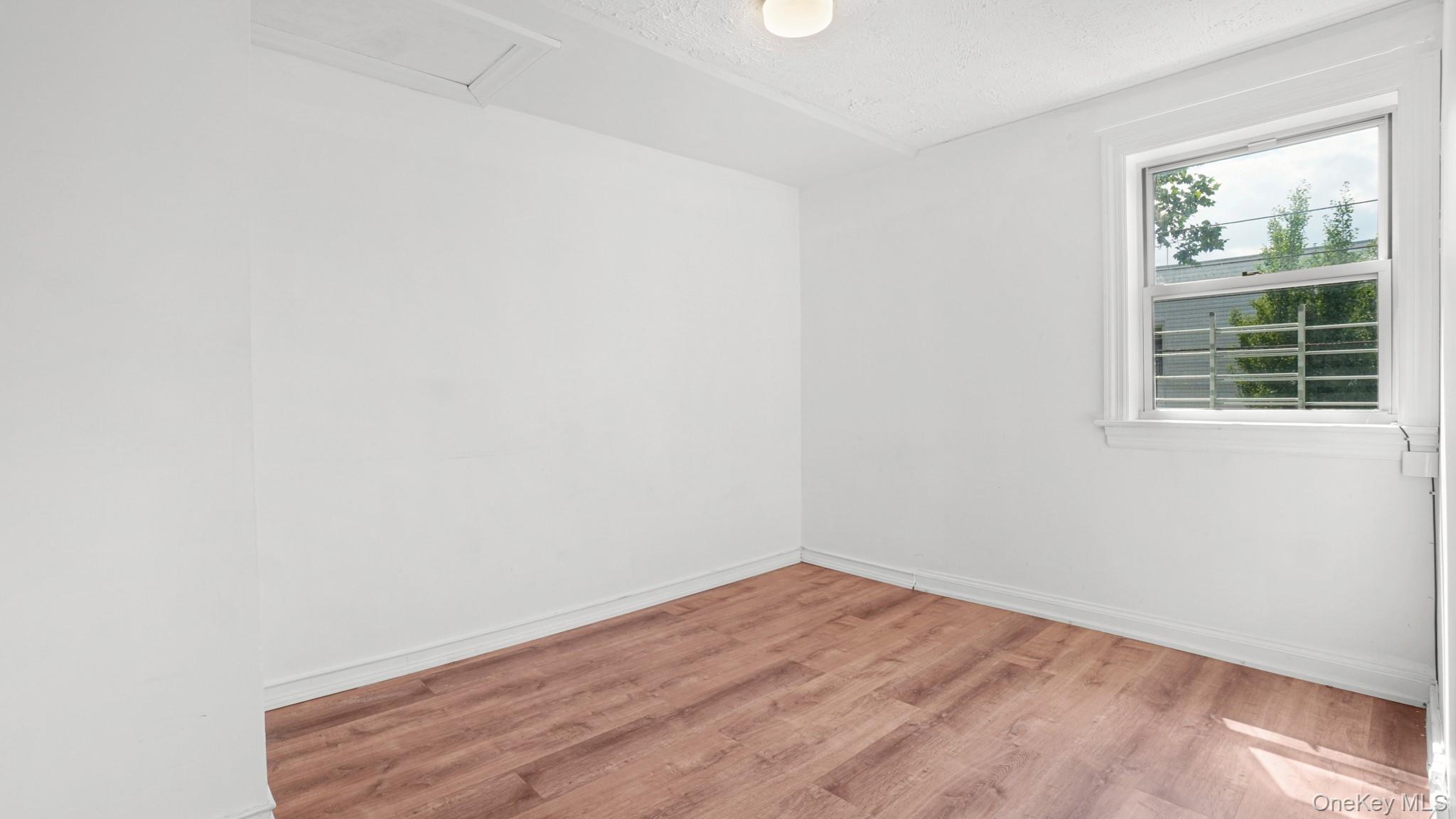 1051 Duncan Street Property Photo 10