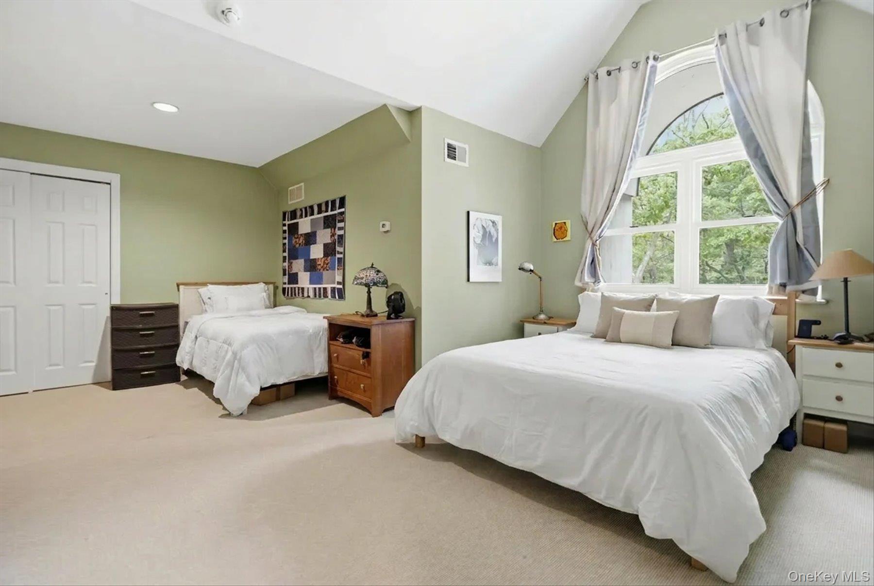 90 Lakeside Lane Property Photo 15