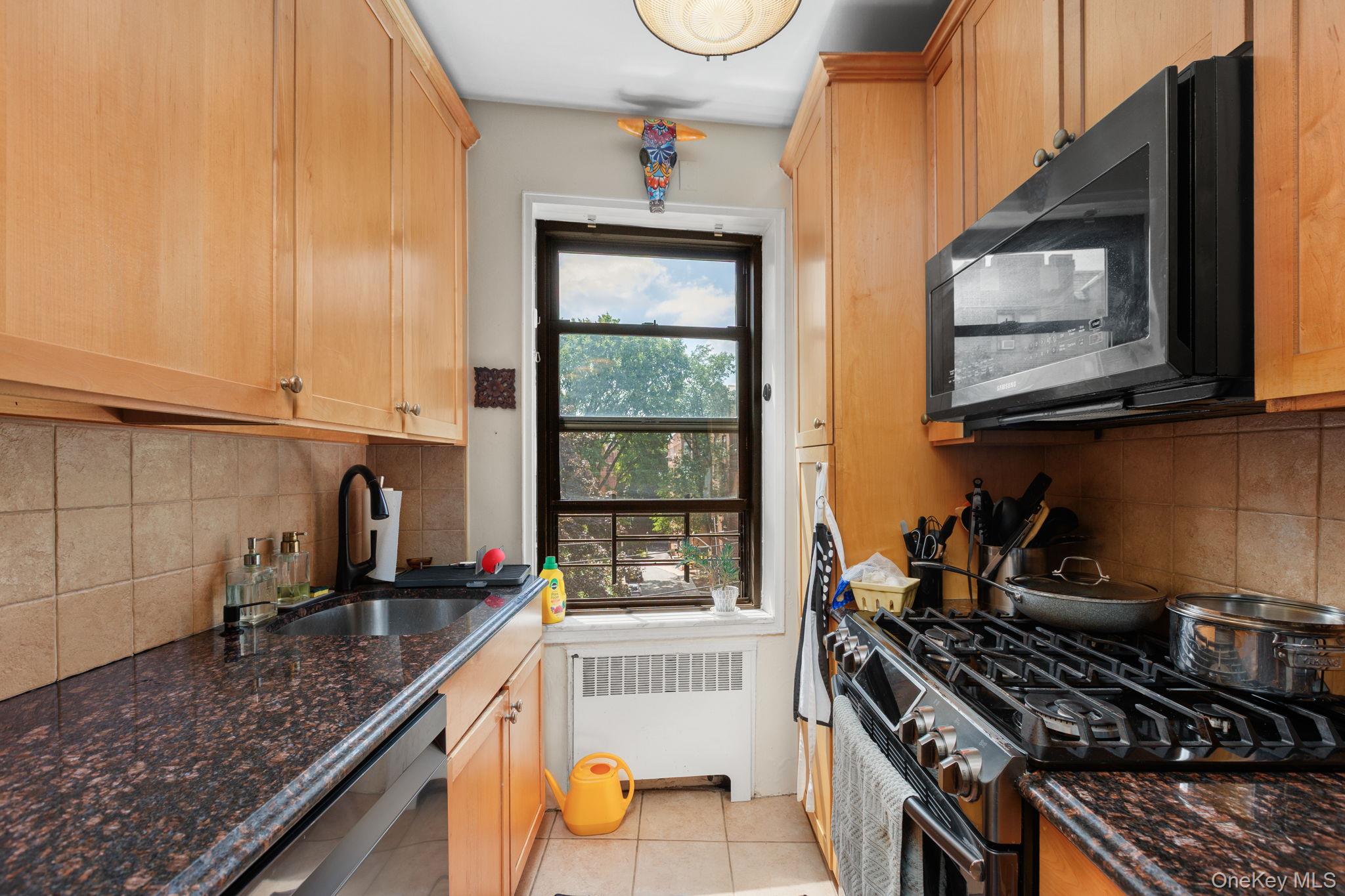 325 Main Street 4c Property Photo 18