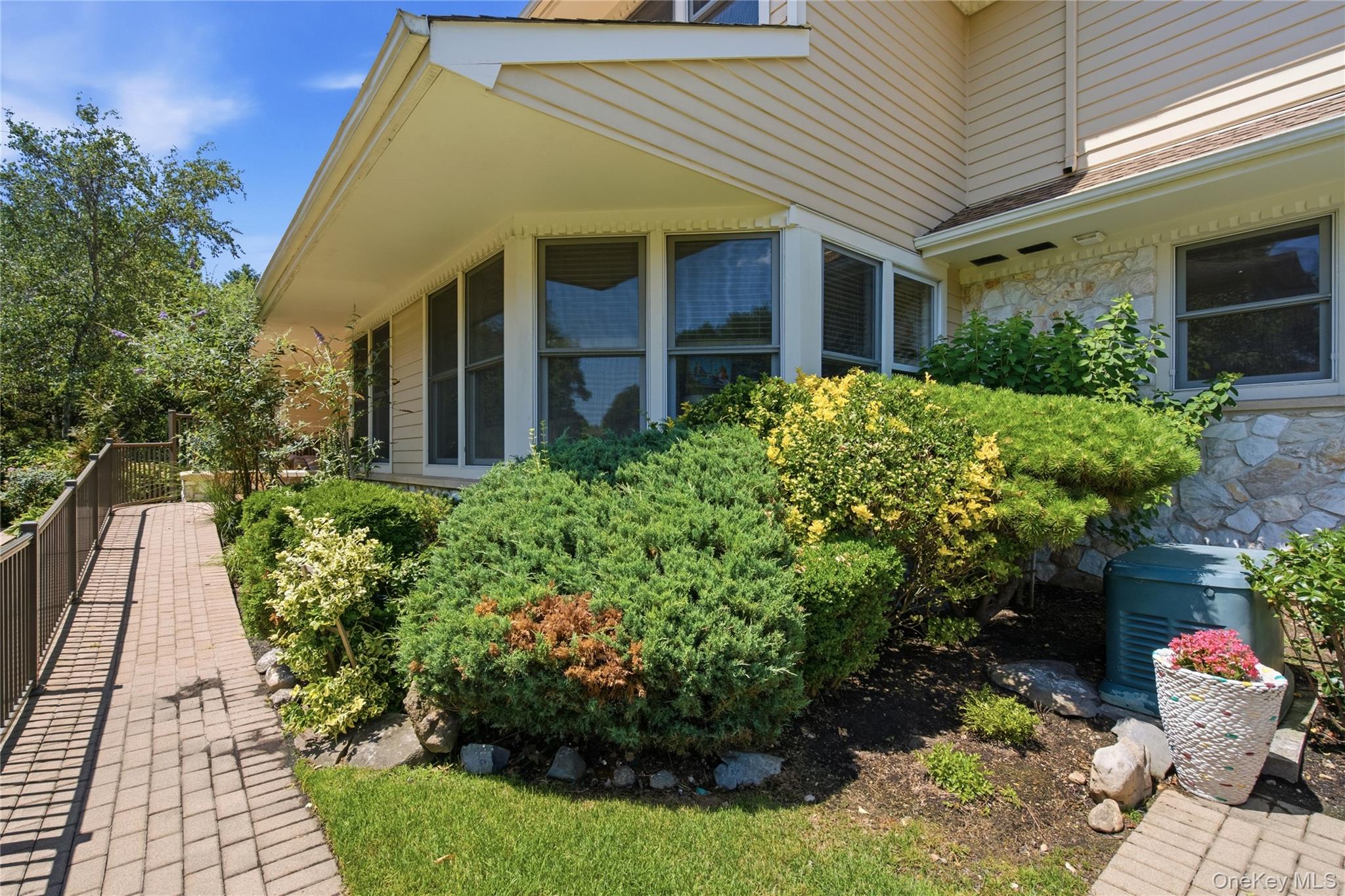 323 Baltustrol Circle Property Photo 3