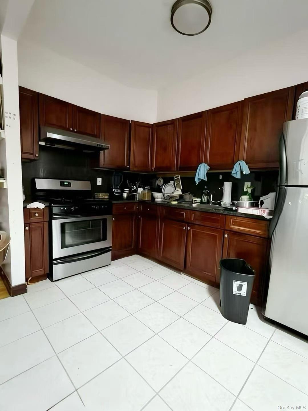 37-13 107th Street 4a Property Photo 4