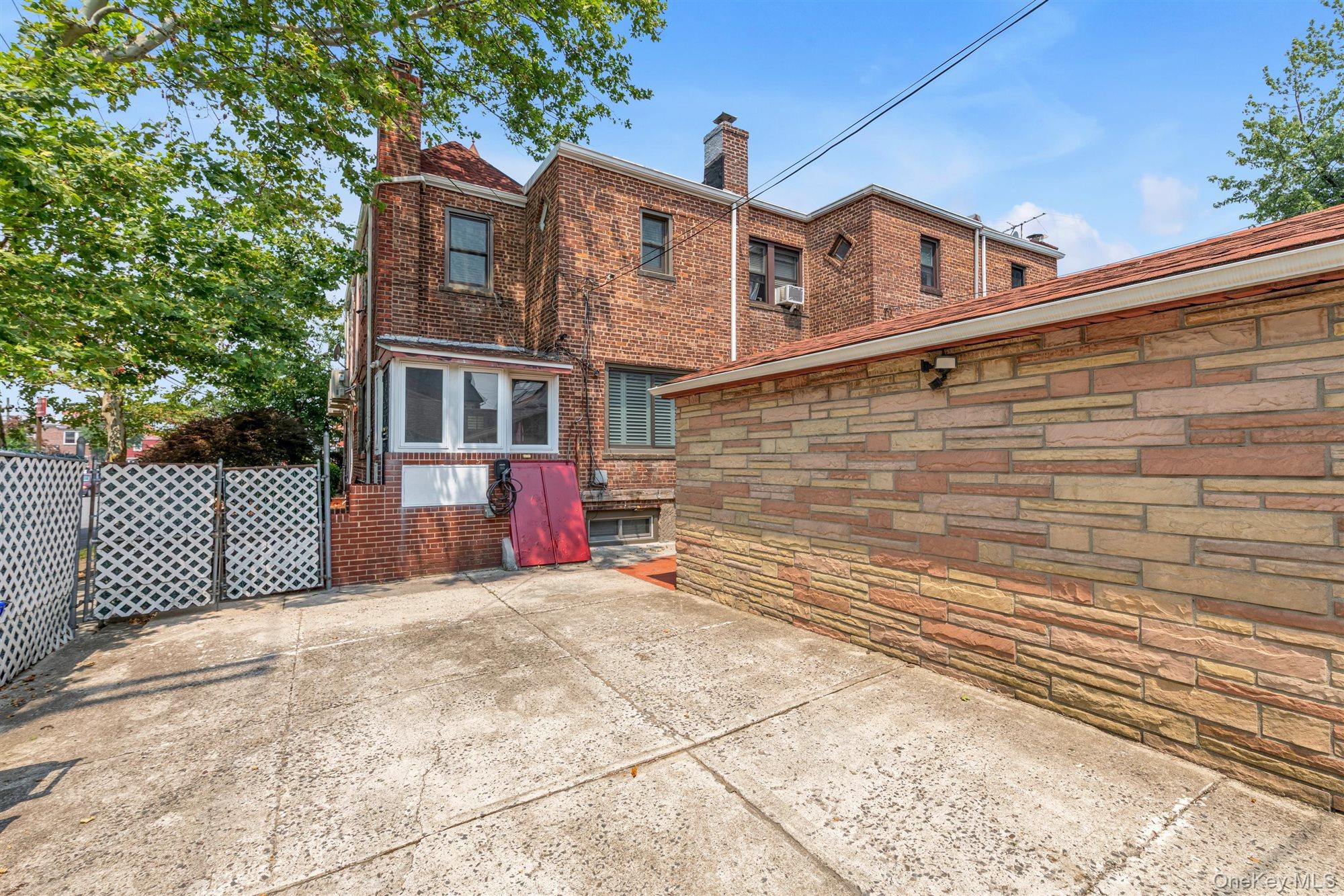 130-71 226 Street Property Photo 21