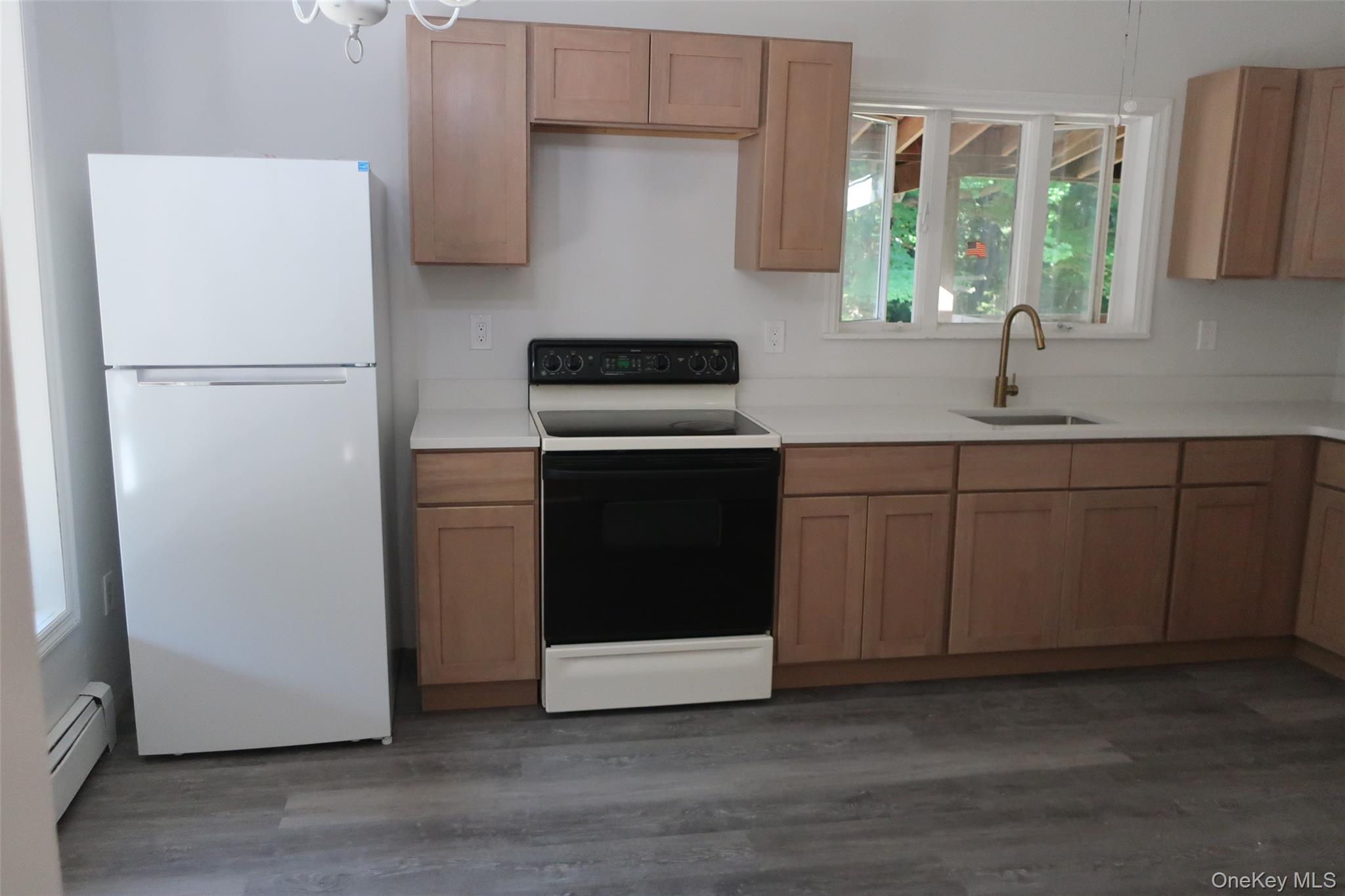 9 Conklin Lane Property Photo 6