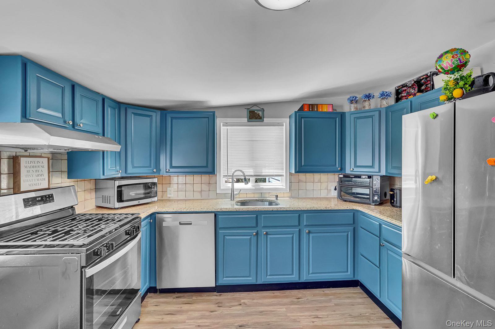 75 2nd Avenue Property Photo 13