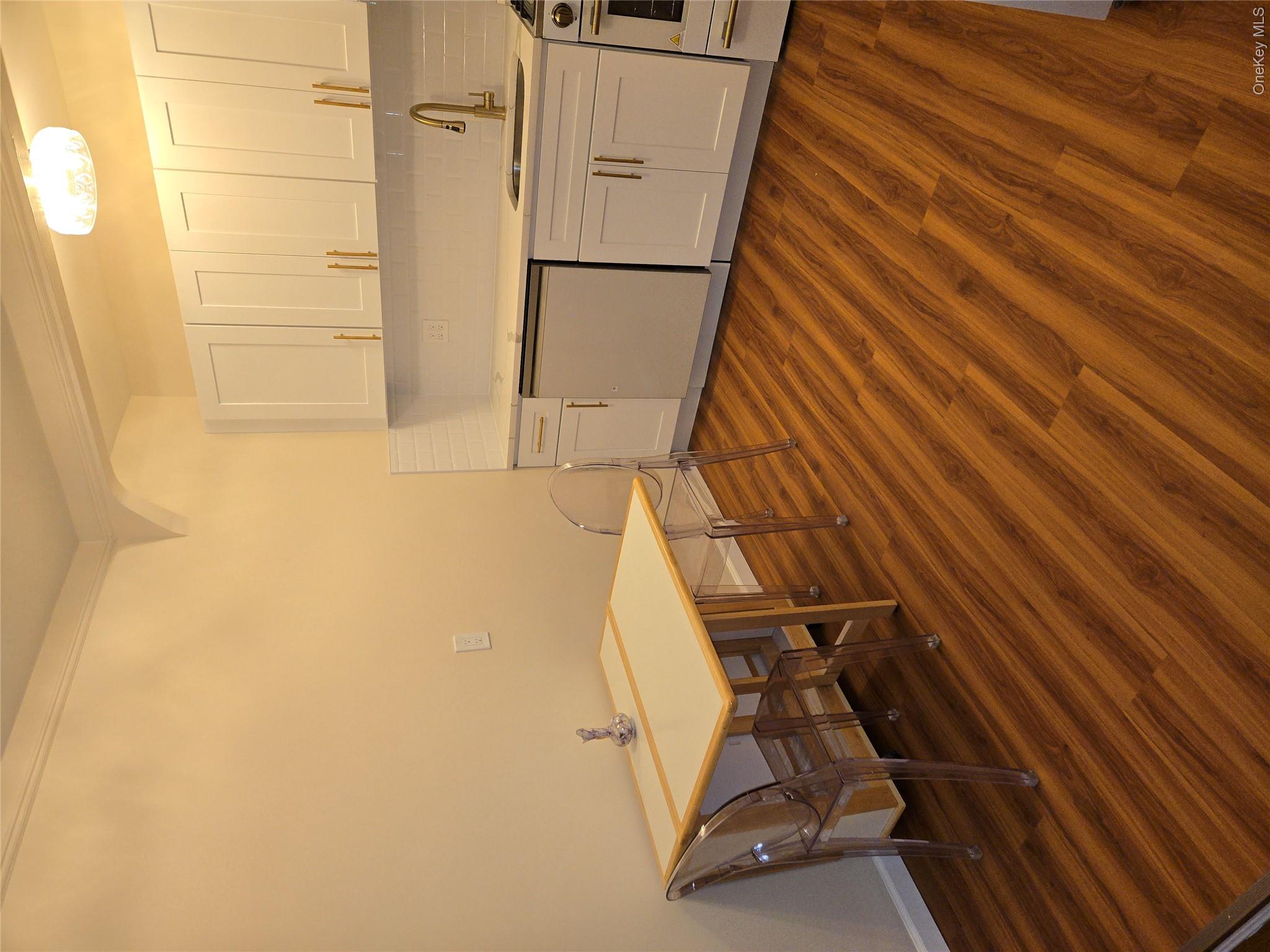 99-45 67 Road 223 Property Photo 6