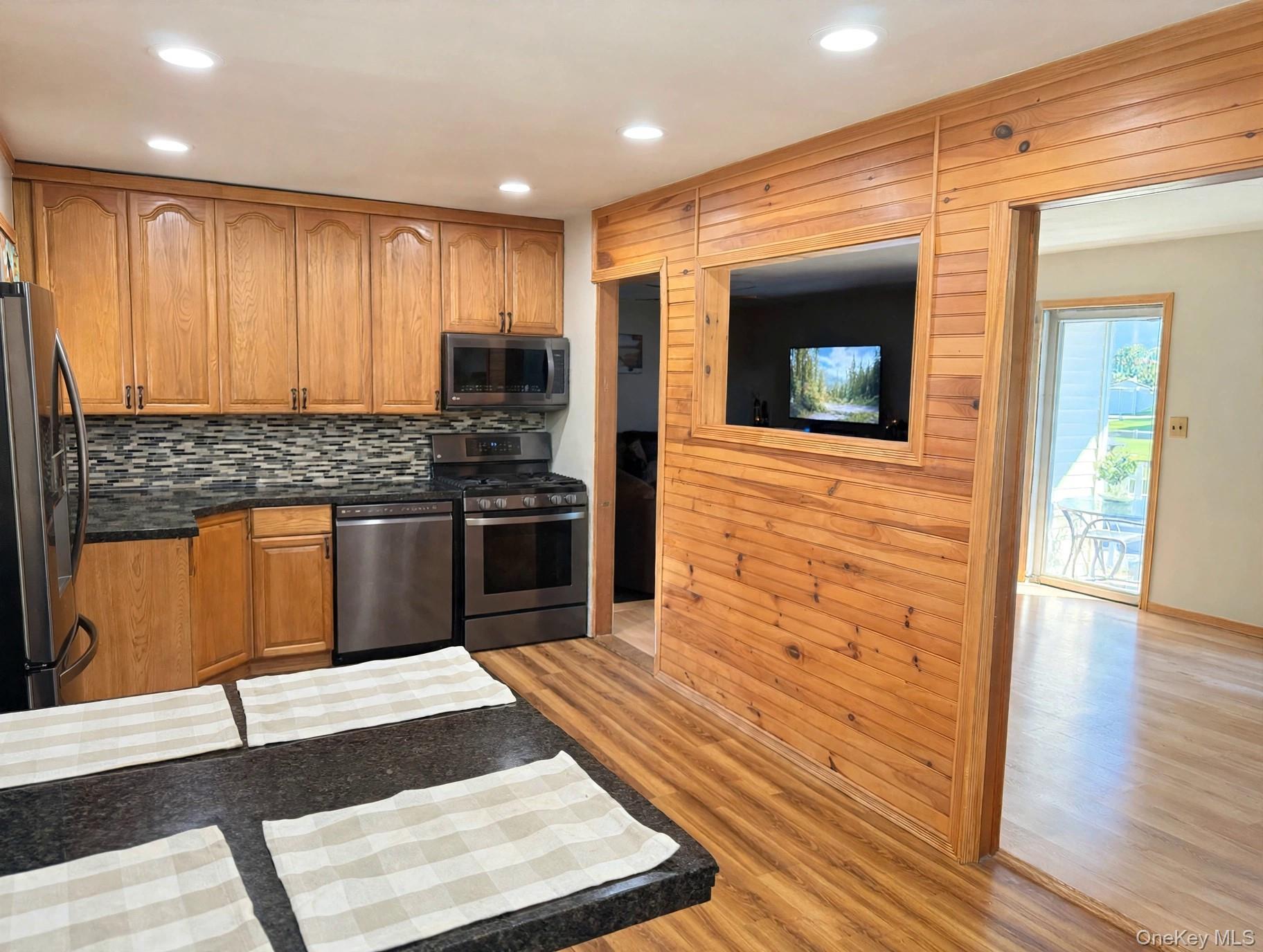 22 Newtown Avenue Property Photo 4