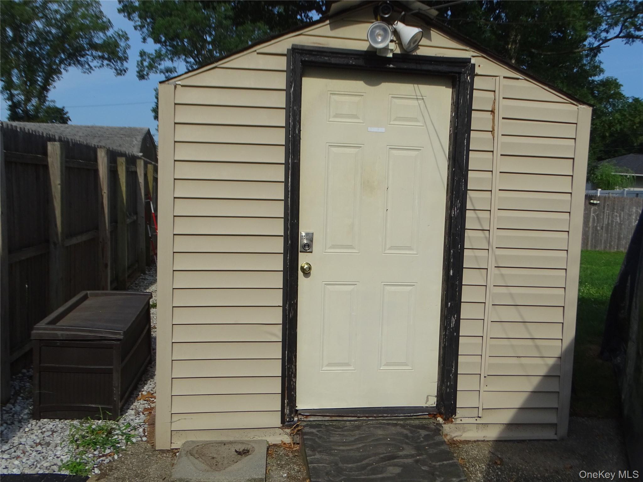 22 Newtown Avenue Property Photo 14
