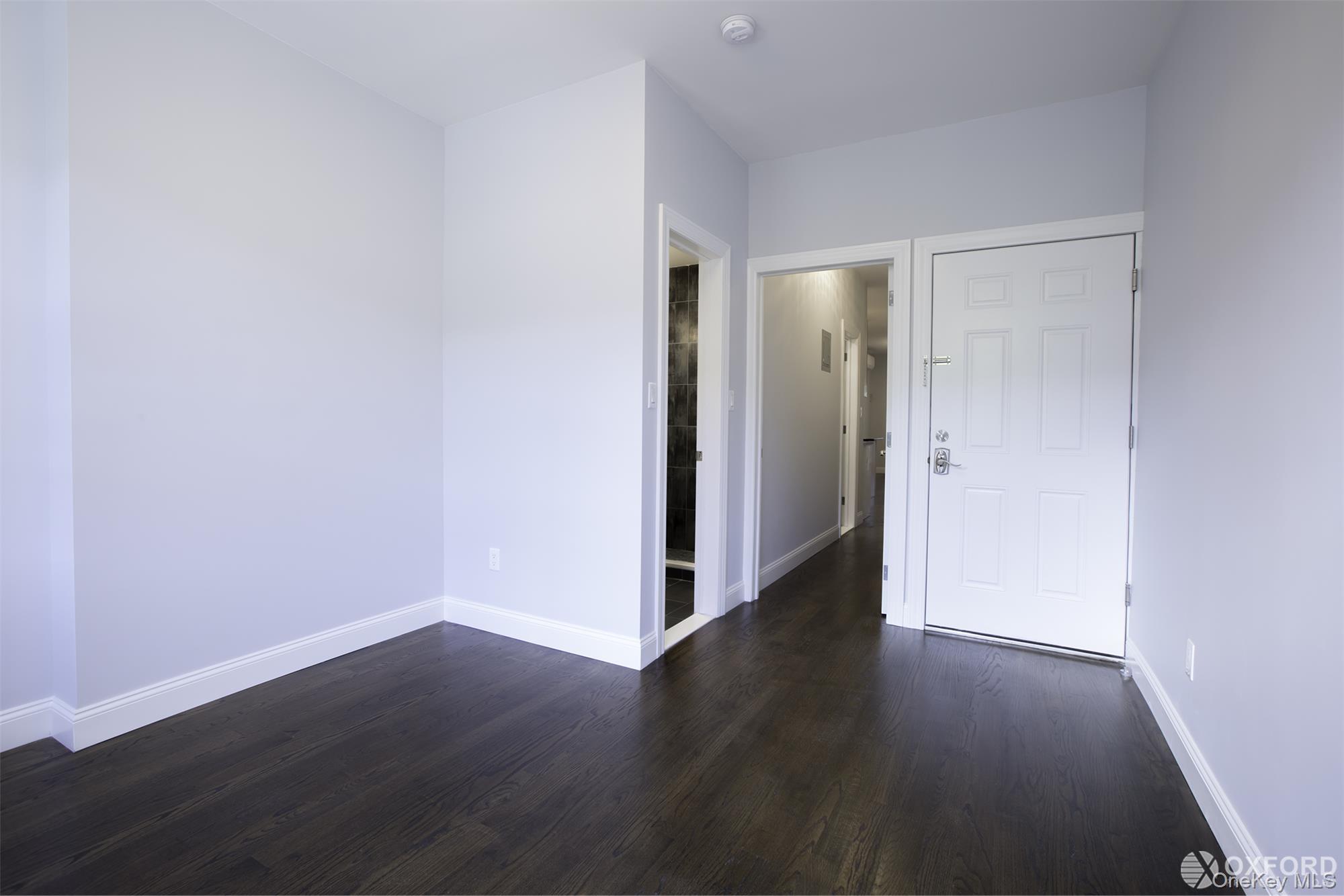 1719 Woodbine Street Property Photo 7