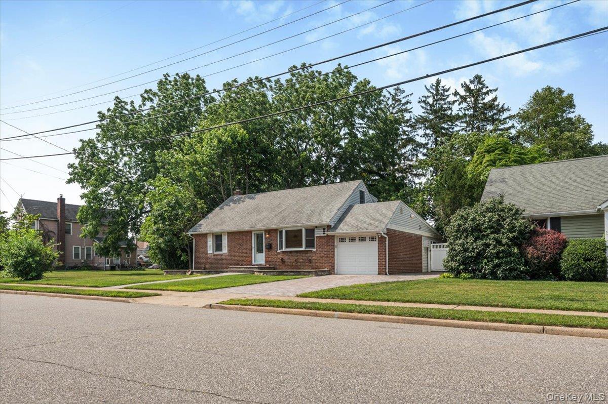 9 Tudor Road Property Photo 4