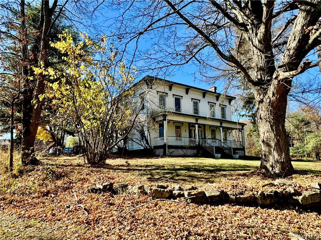 255 Howells Road Property Photo 2