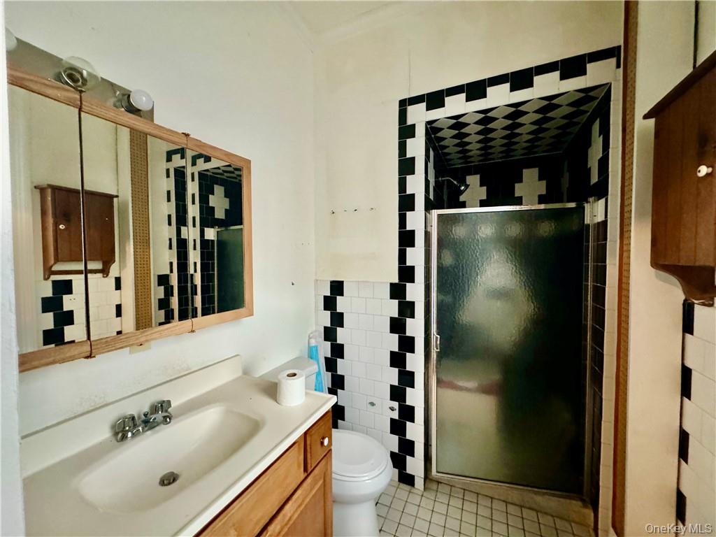 255 Howells Road Property Photo 22