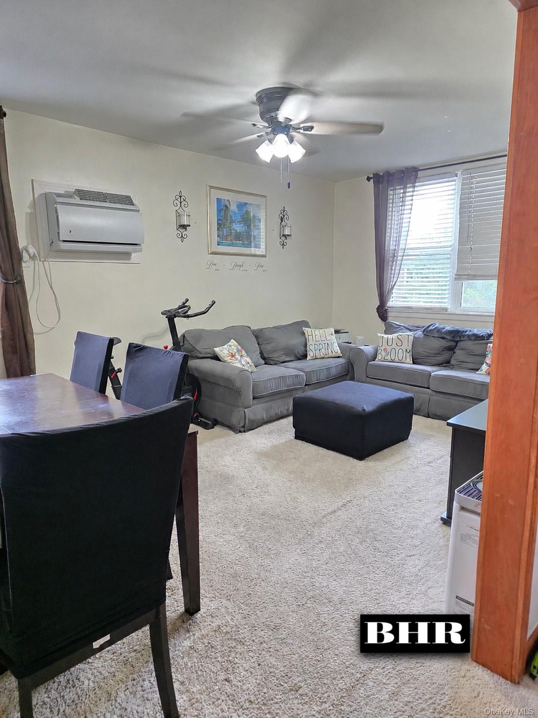 2020 Pearson Street 67f Property Photo 3