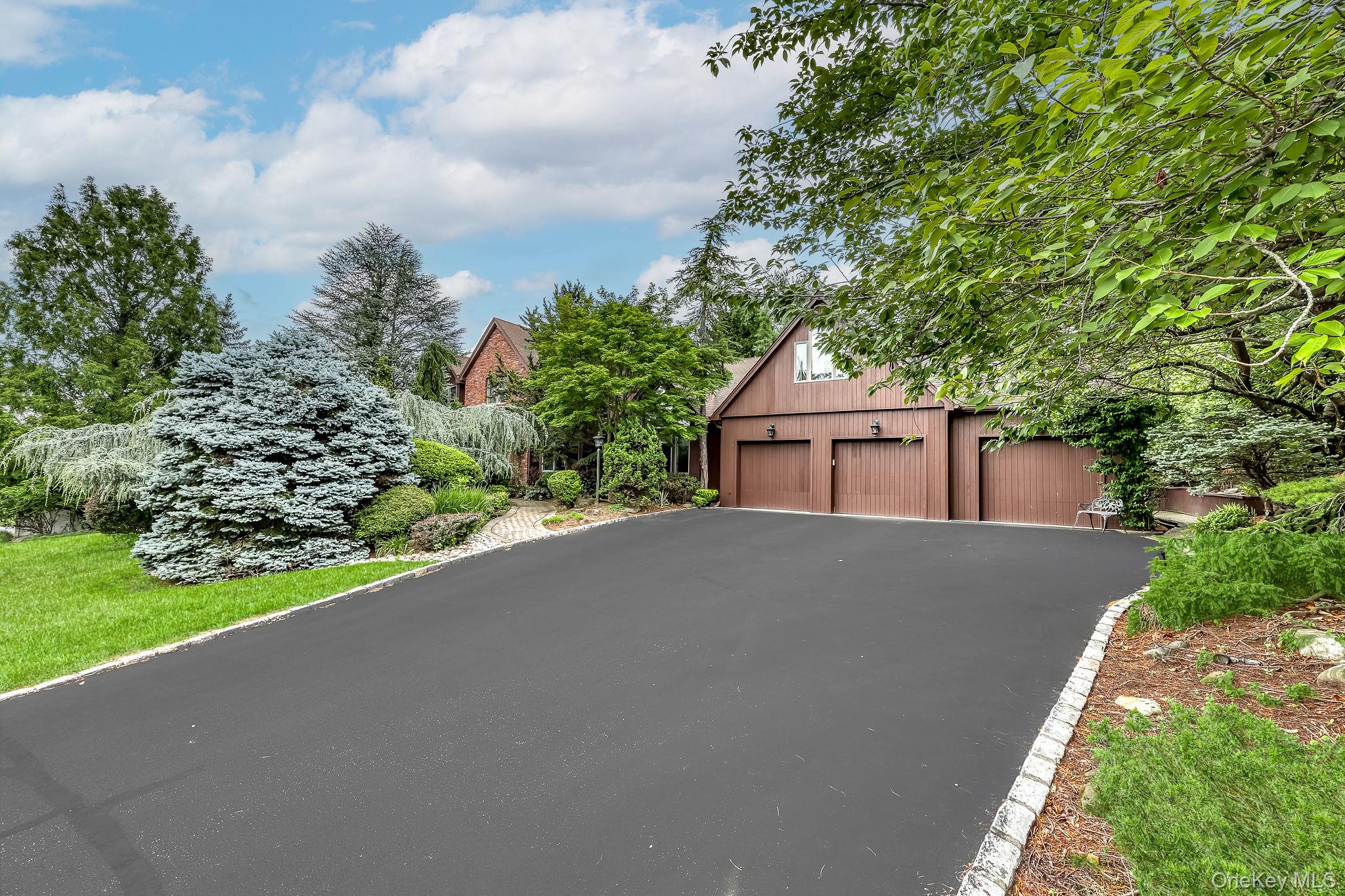 17 Snowdrop Drive Property Photo 3