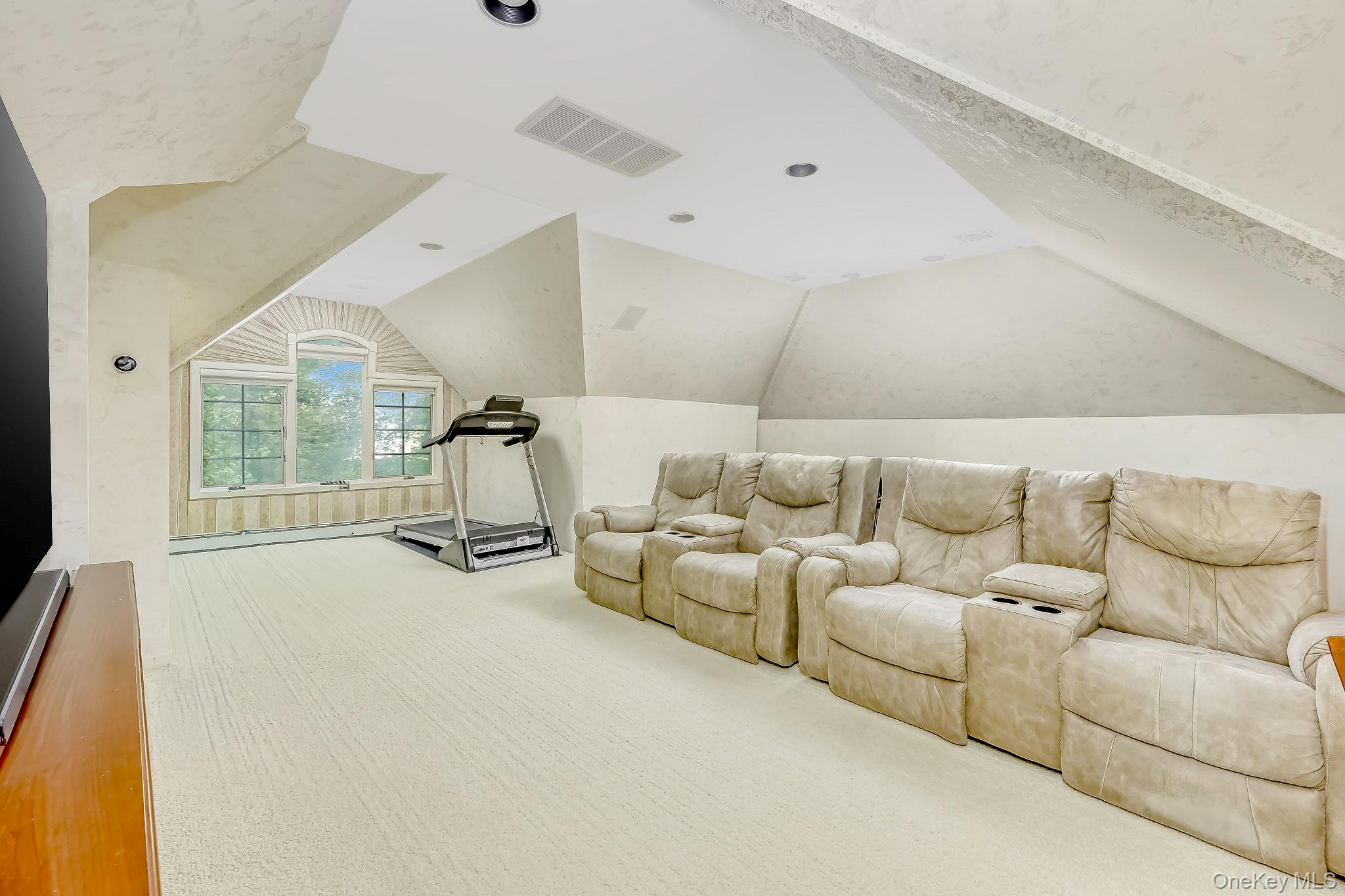 17 Snowdrop Drive Property Photo 18
