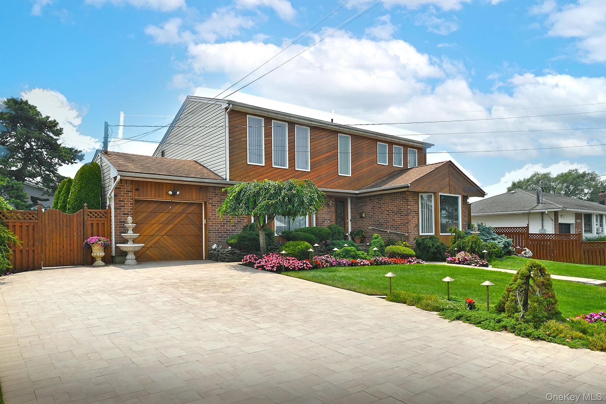 92 Bowling Lane Property Photo 1